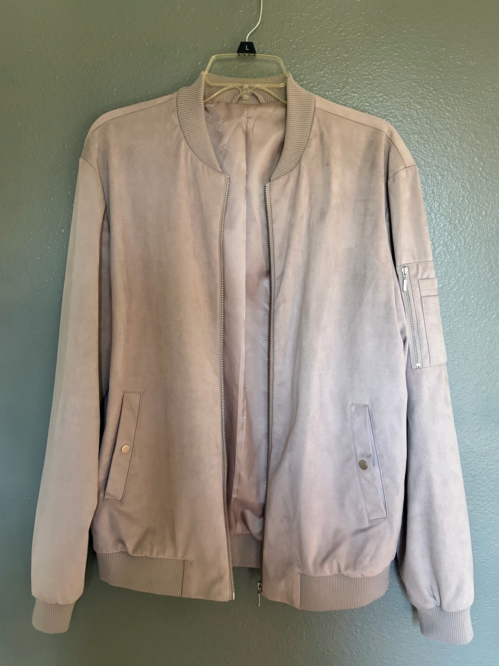 Topman Light Gray Suede Bomber Jacket
Size 42 Large